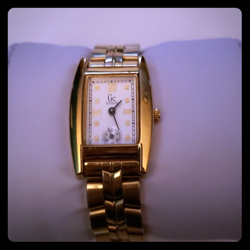Like new Guess Collection Goldstone Women's Watch